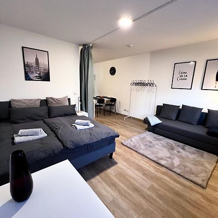 Zentrale Wohlfuehloase Mit Parkplatz Appartement Osnabrück Buitenkant foto