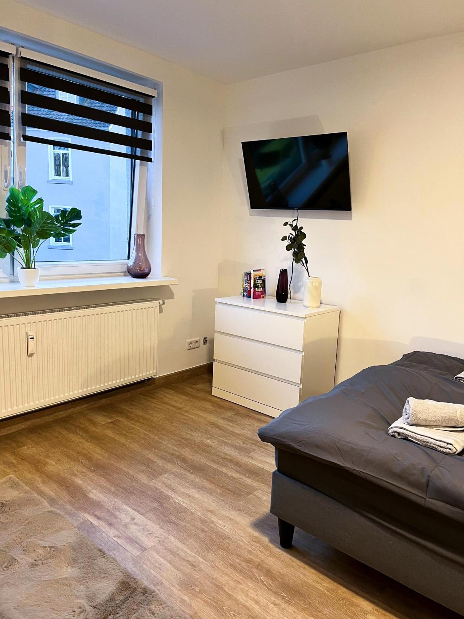 Zentrale Wohlfuehloase Mit Parkplatz Appartement Osnabrück Buitenkant foto